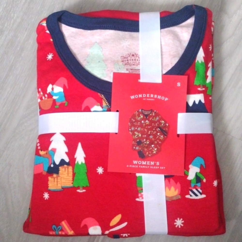 Two piece sleep set